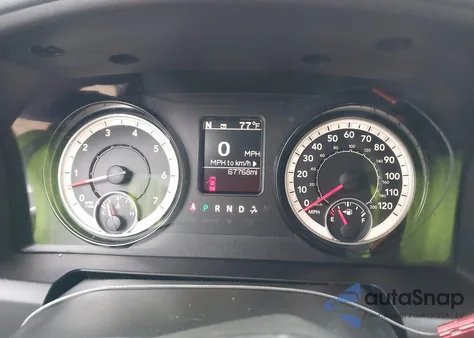 2018 Ram 1500 Express 4X4 5'7 Box z USA, uszkodzony, nr VIN 1C6RR7KT0JS217235